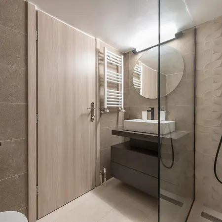 Apartment Sofihome Ampelokipi Station